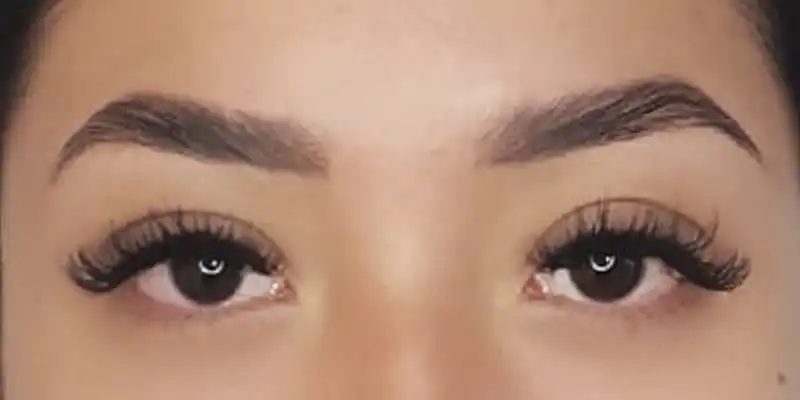 Diseño de cejas